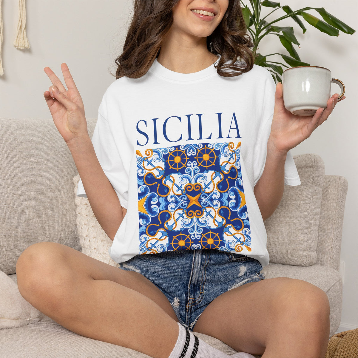 Sicilia Magna Grecia Vintage Mosaic Graphic T-Shirt - Italy Travel Tee